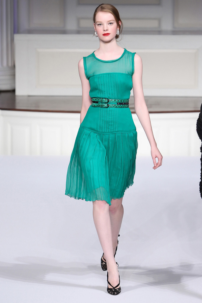 Oscar de la Renta 2011����ϵ�и���ͼƬ