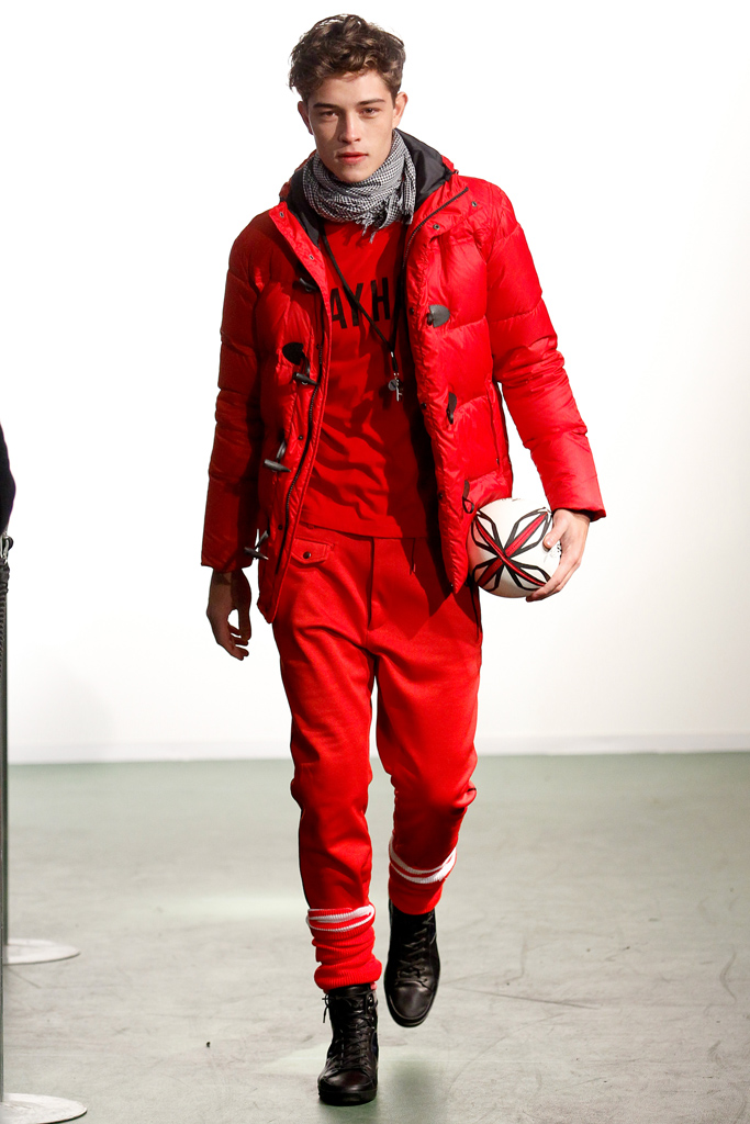 Moschino 2011 秋冬男装高清图片