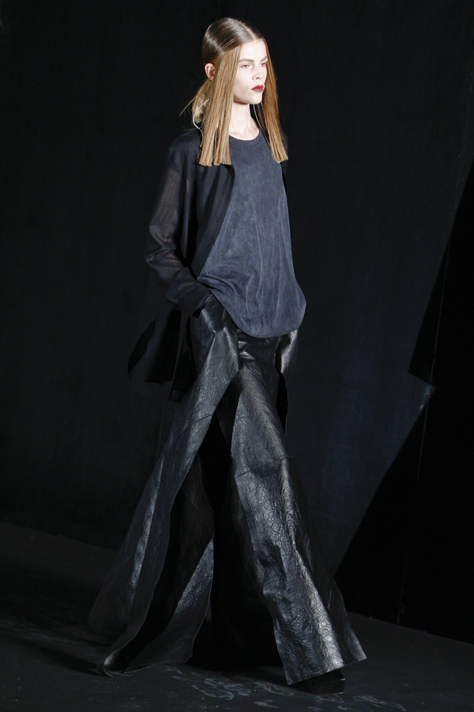 Theyskens Theory 2011秋冬成衣