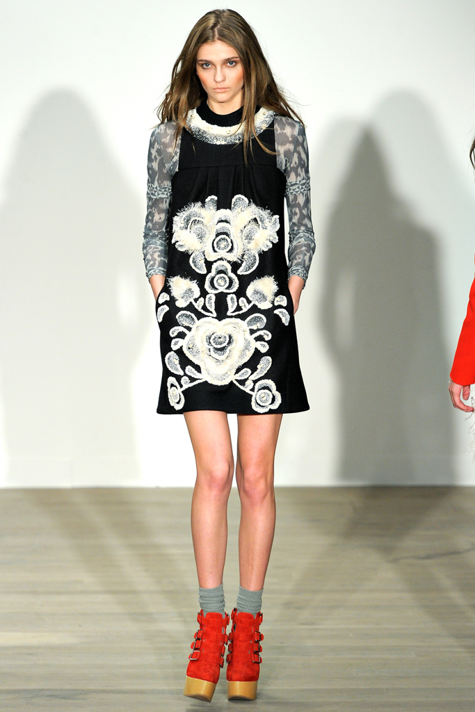 Matthew Williamson 2011�ﶬ���¸���ͼƬ