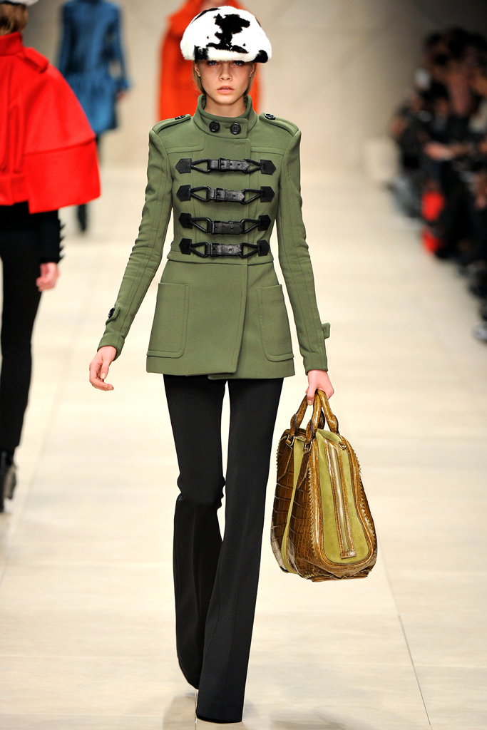 Burberry Prorsum 2011�ﶬ���¸���ͼƬ