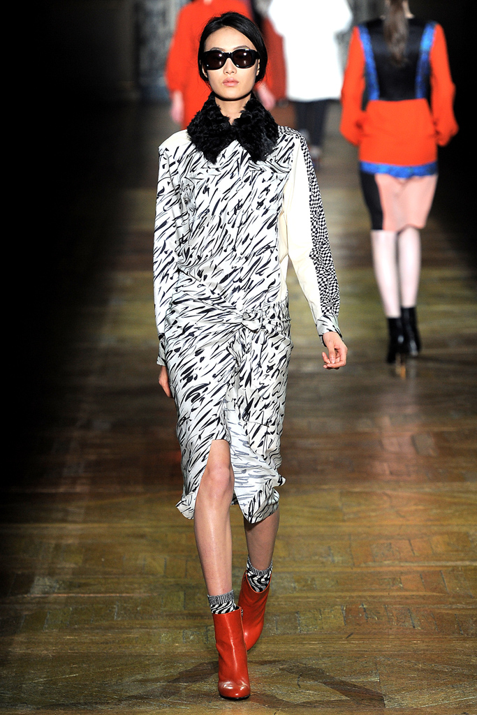 Dries Van Noten 2011秋冬成衣