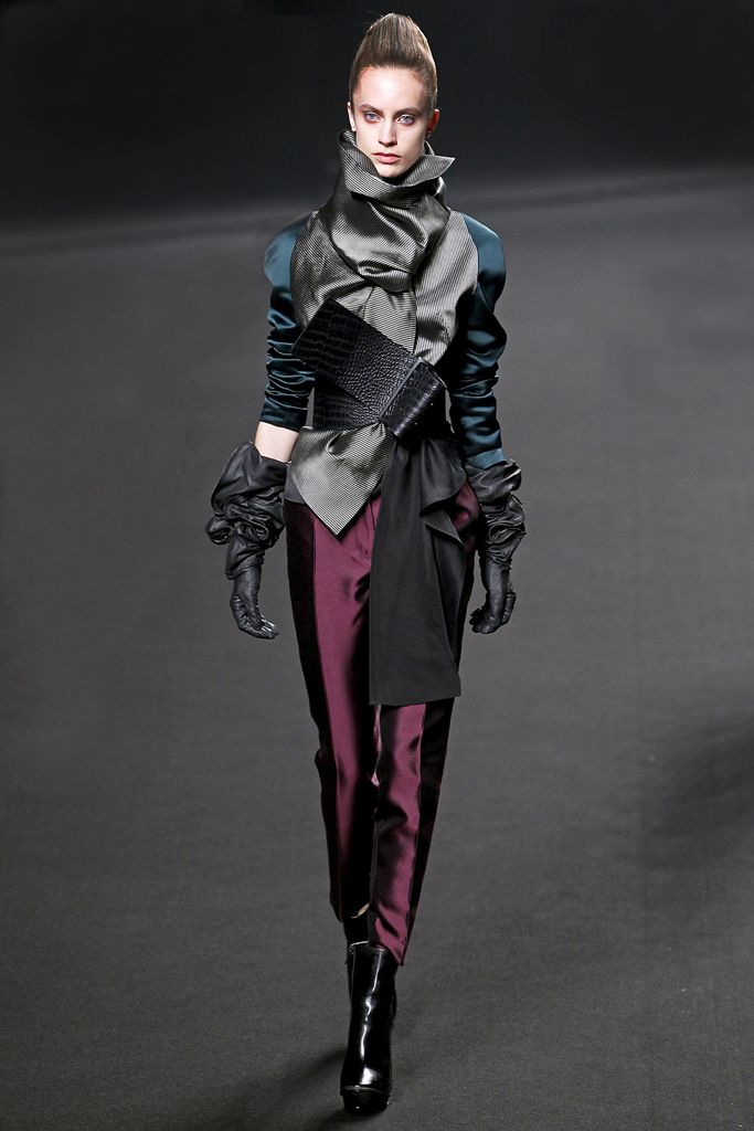 Haider Ackermann 2011秋冬成衣 高清图片