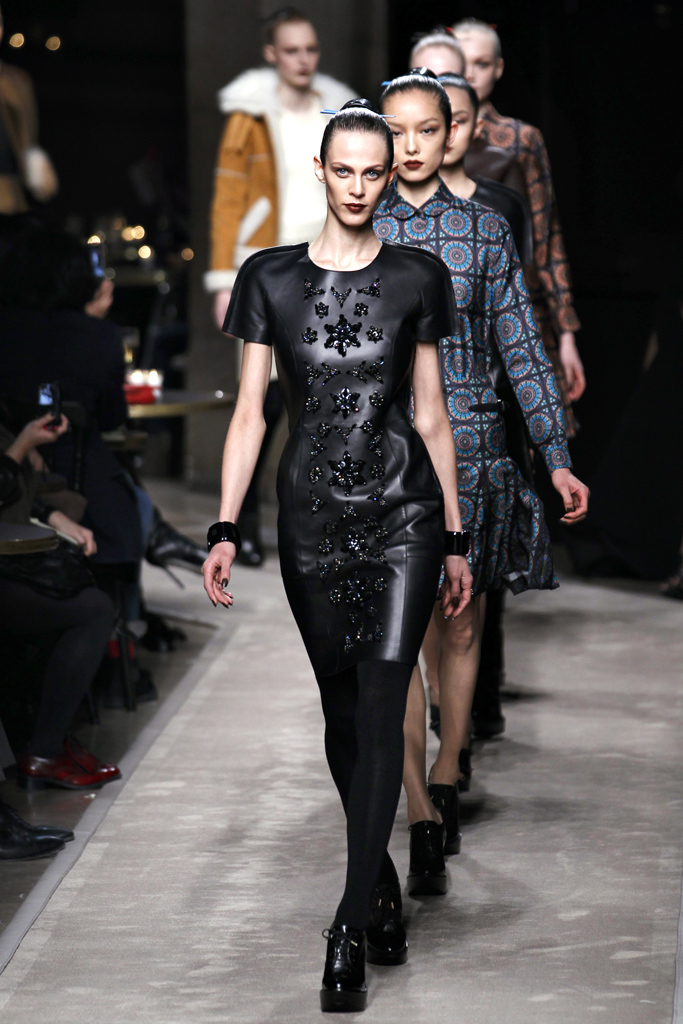 Loewe 2011秋冬成衣