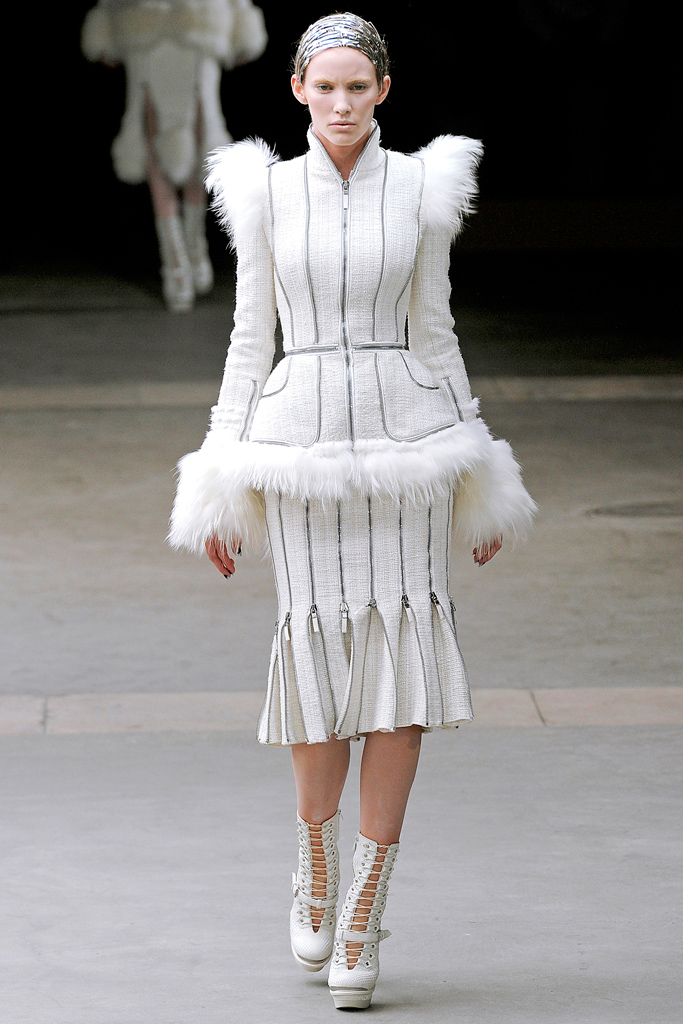 Alexander McQueen 2011�ﶬ���¸���ͼƬ