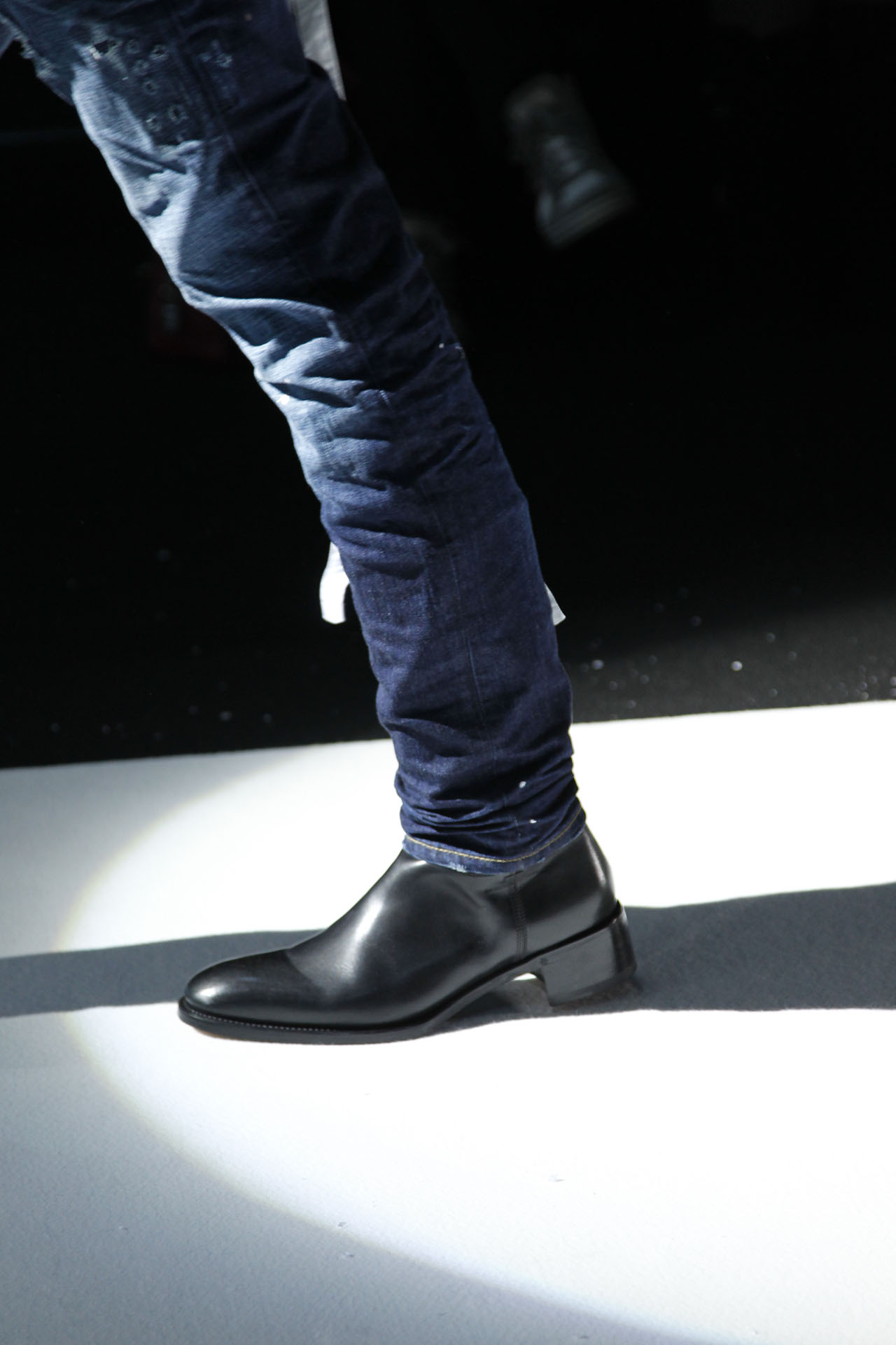 DSquared2 2011�ﶬϸ�ڸ���ͼƬ