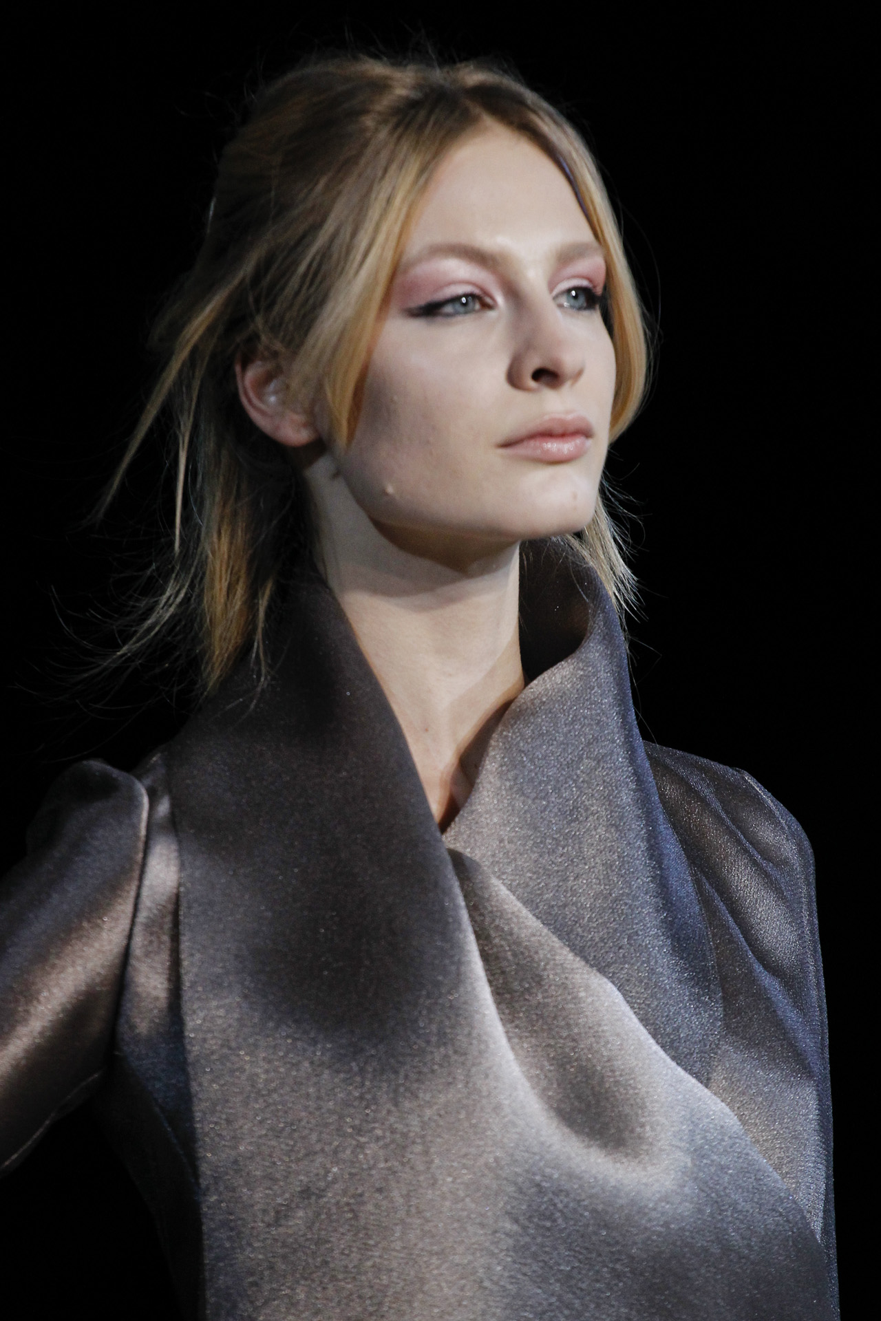 Giorgio Armani 2011�ﶬϸ�ڸ���ͼƬ