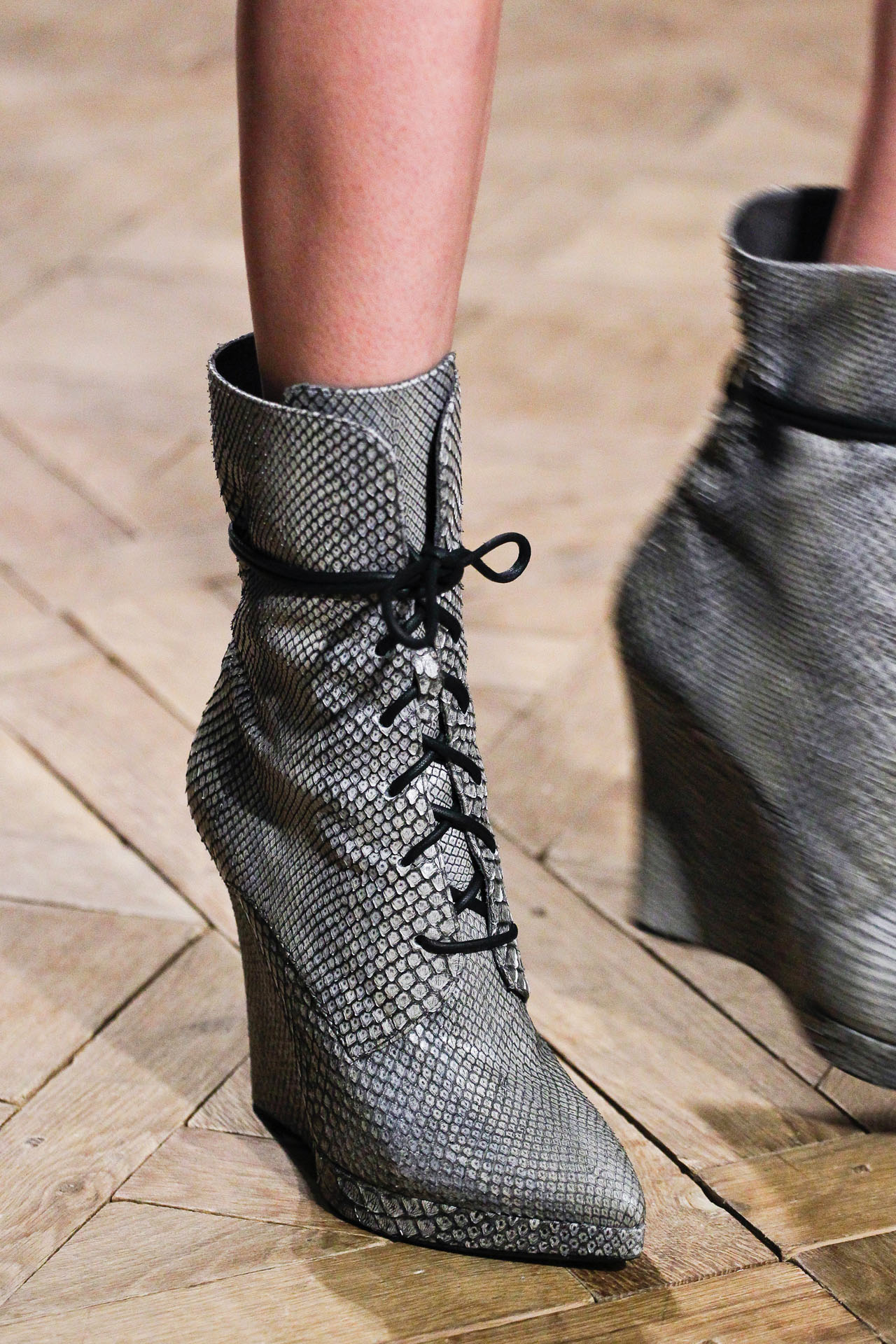 Reed Krakoff 2011�ﶬϸ�ڸ���ͼƬ