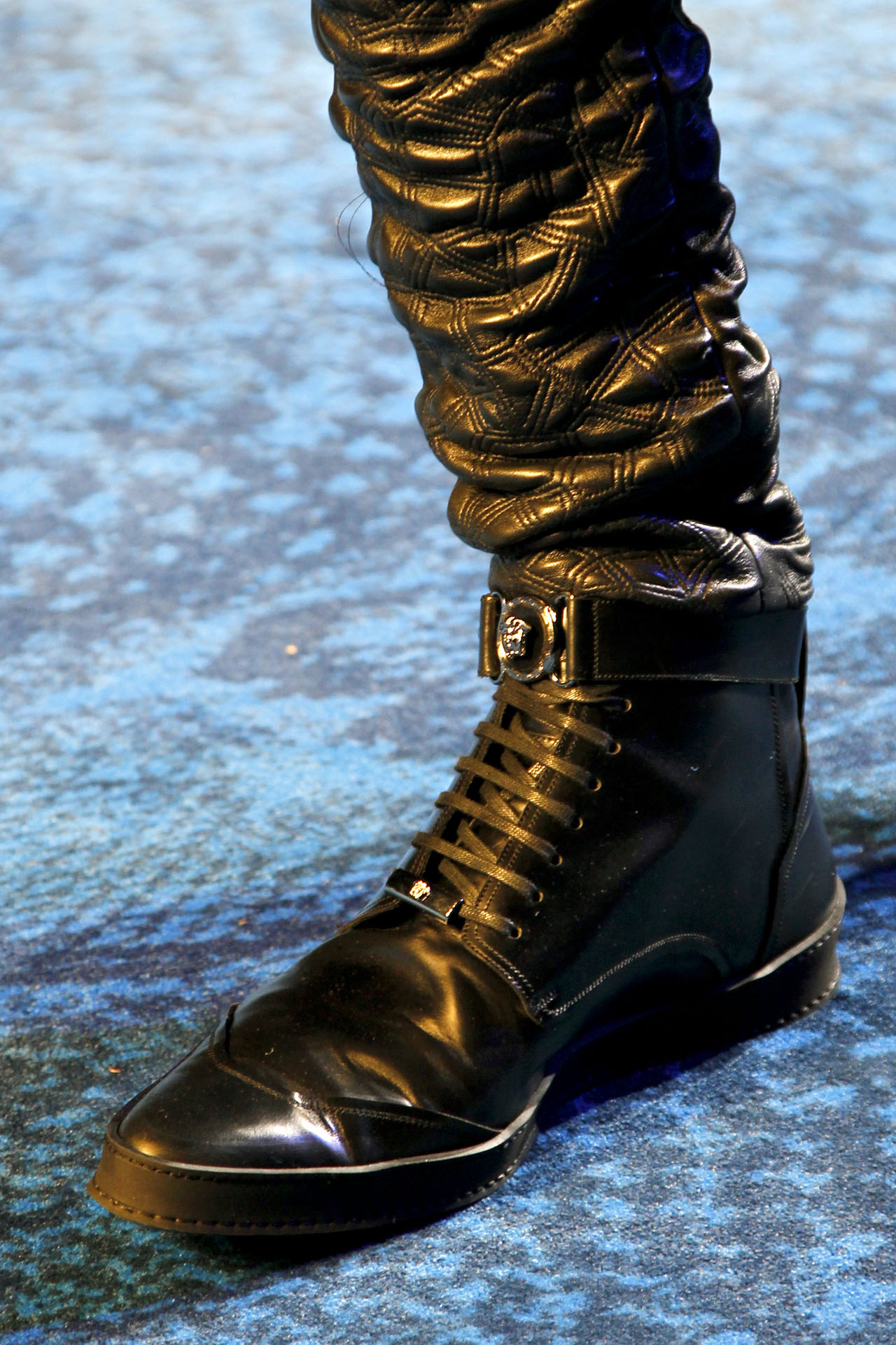 Versace 2011秋冬男装细节