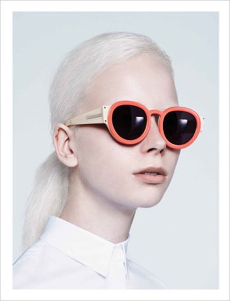 Karen Walker 2011۾ ͼƬ