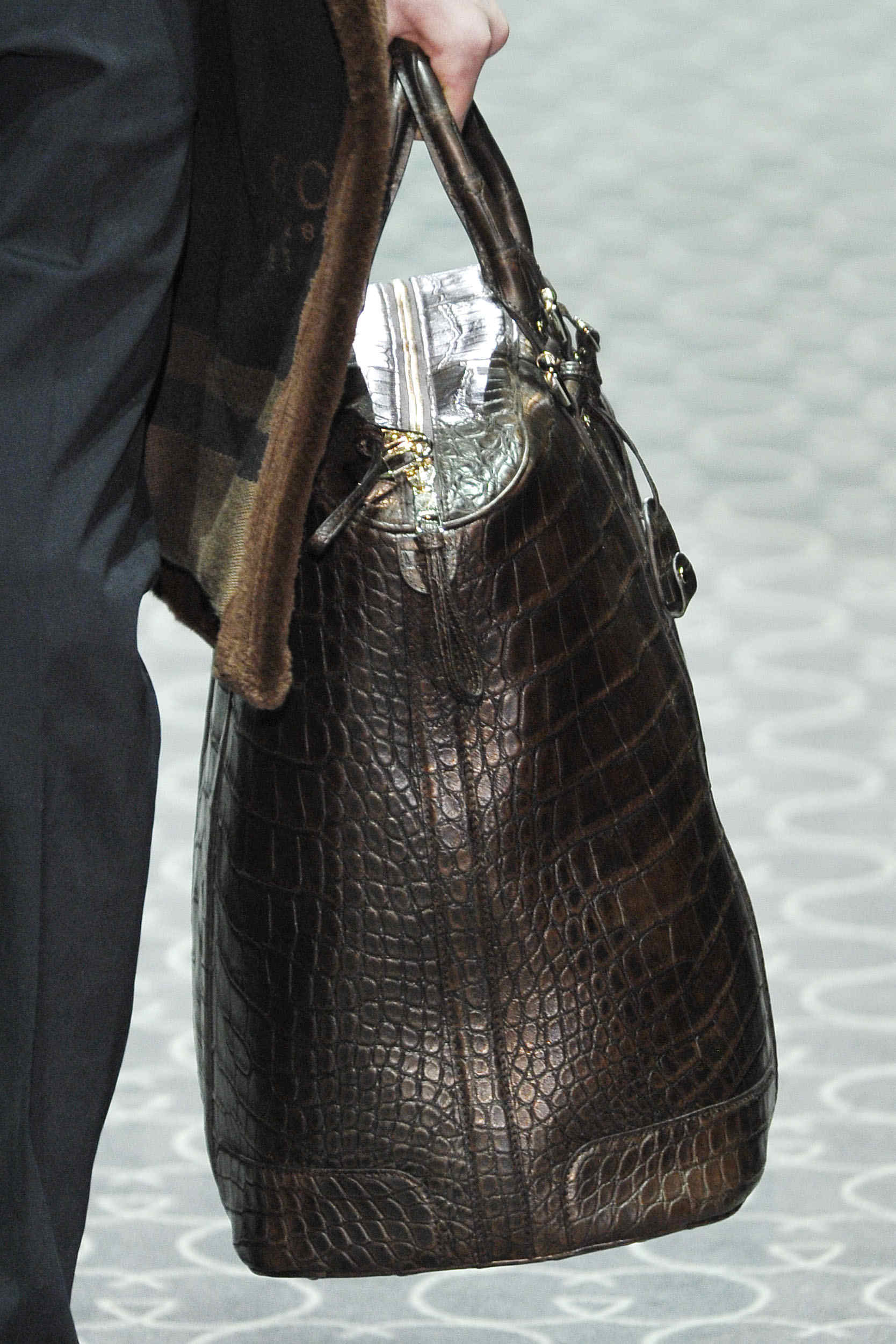 Gucci 2011�ﶬ��װ���θ���ͼƬ