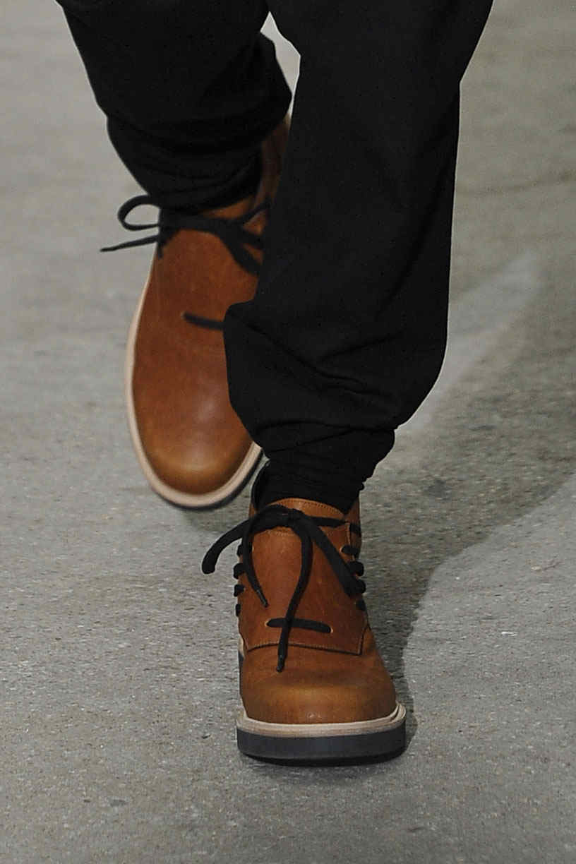 Kris Van Assche 2011�ﶬ��ʿЬ�ĸ���ͼƬ