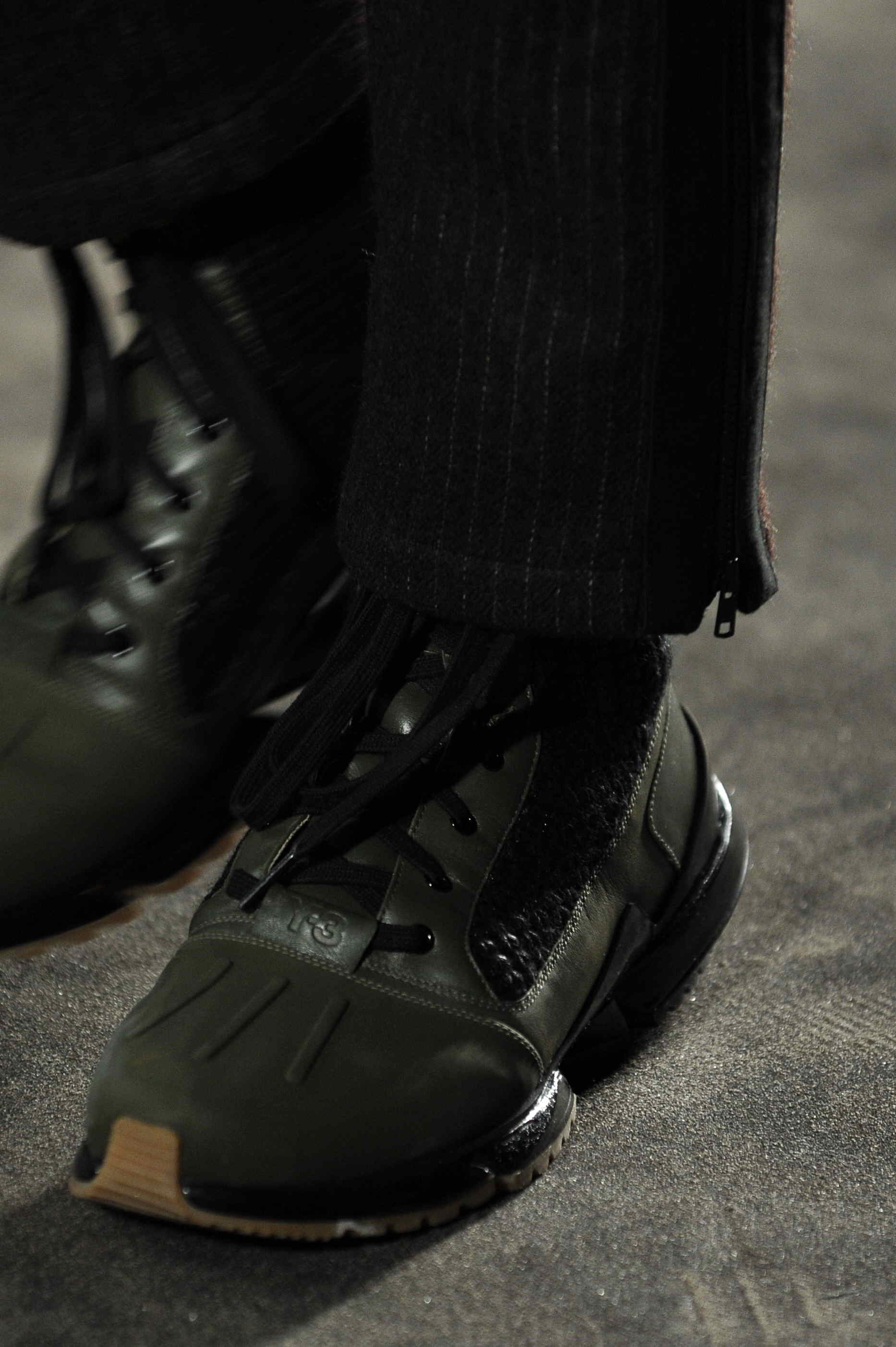 Y-3 2011�ﶬ��ʿЬ�ĸ���ͼƬ