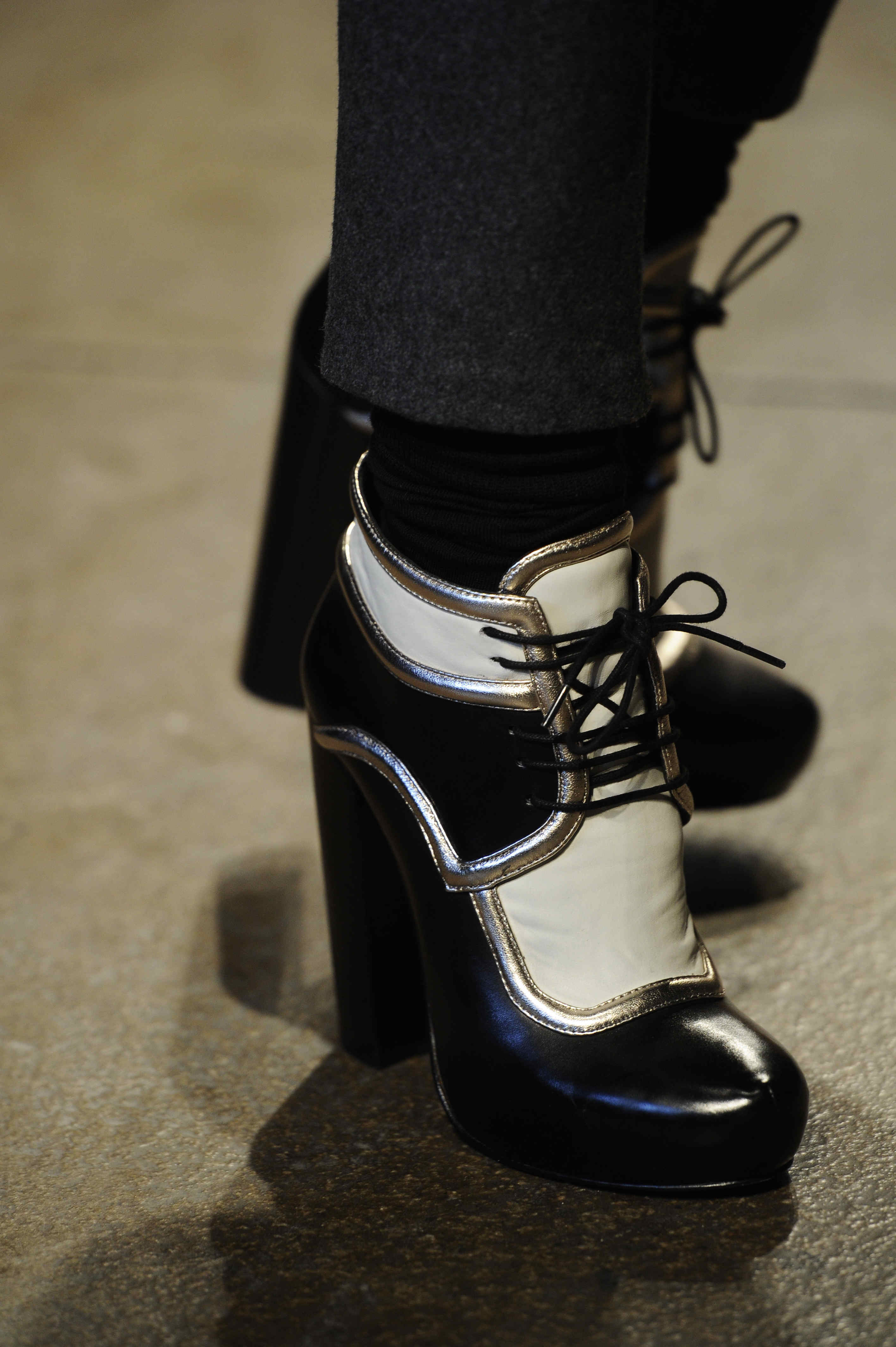 DKNY 2011�ﶬŮʿЬ�ĸ���ͼƬ