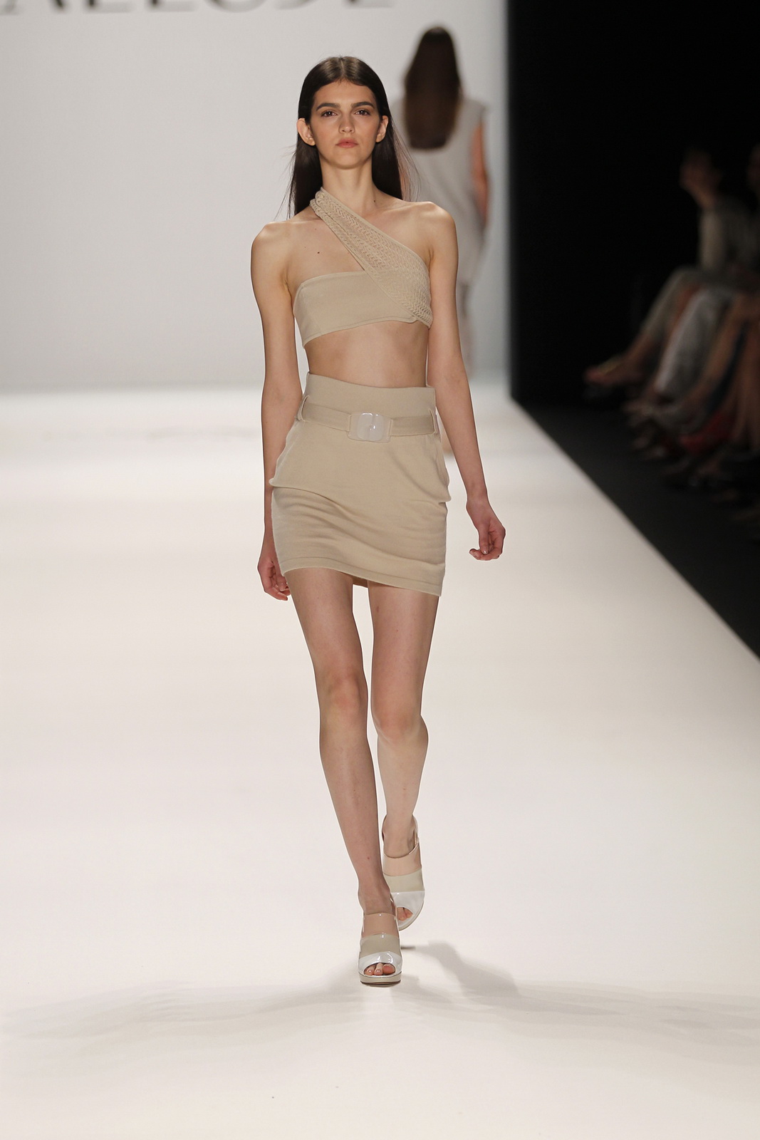 Allude 2012春夏秀场