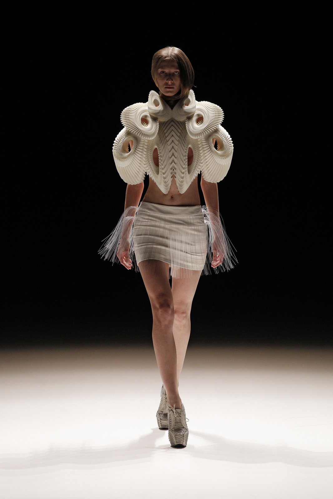 Iris van Herpen presented by Mercedes-Benz and ELLE 2012�����㳡����ͼƬ