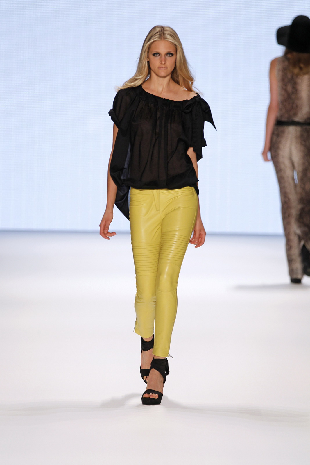 Laurel 2012�����㳡����ͼƬ