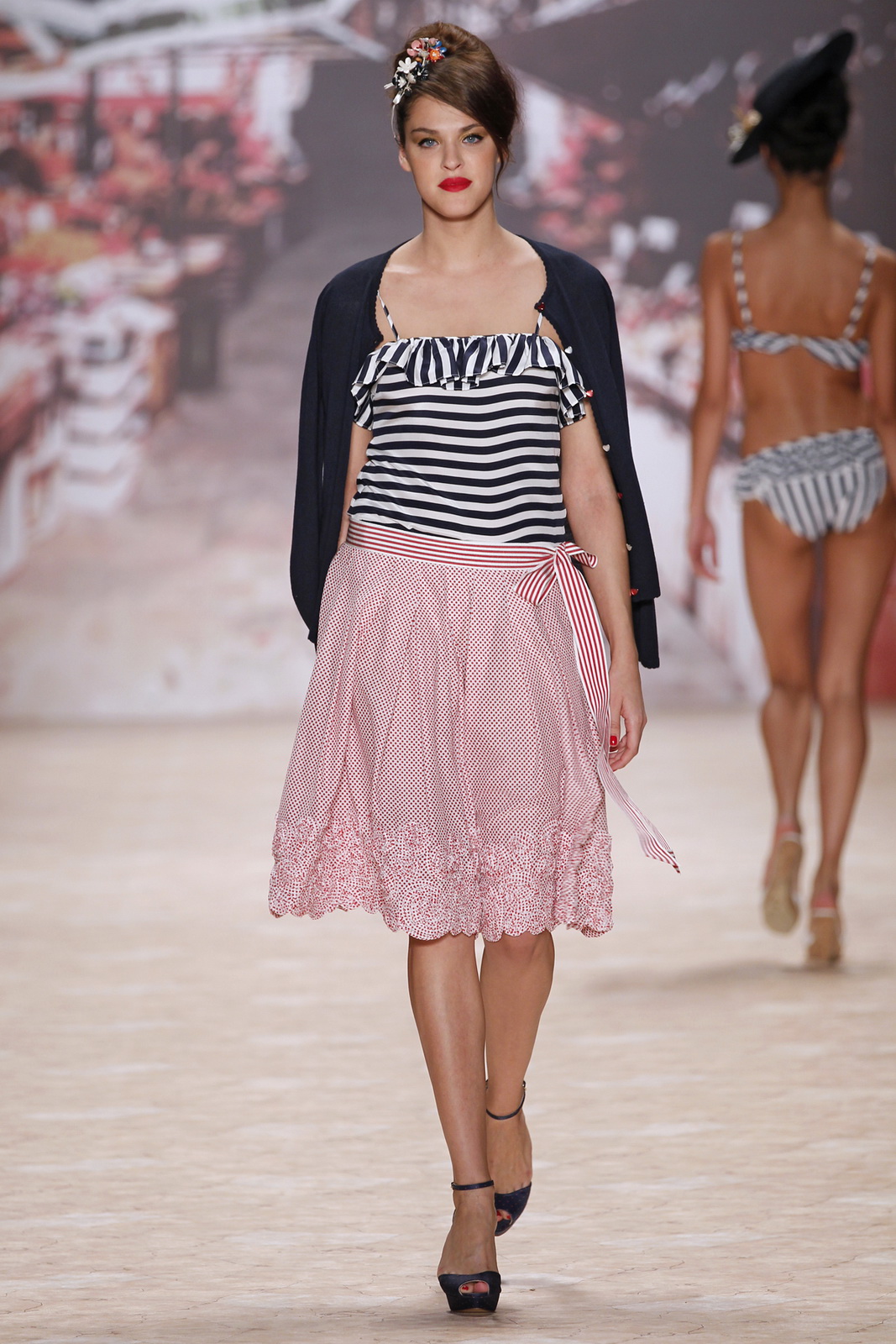 Lena Hoschek 2012�����㳡����ͼƬ