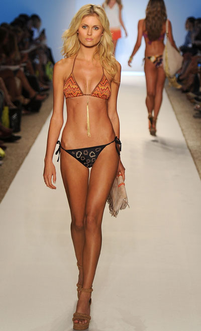 CIA.MARITIMA  2012������Ӿװ�㳡����ͼƬ