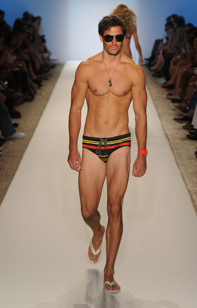 DIESEL 2012迈阿密泳装秀场