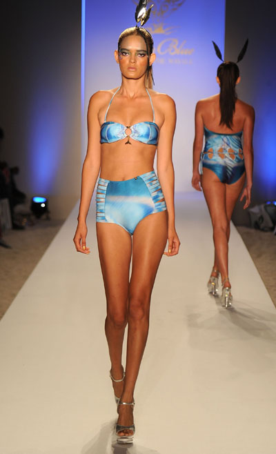 LISA BLUE 2012迈阿密泳装秀场