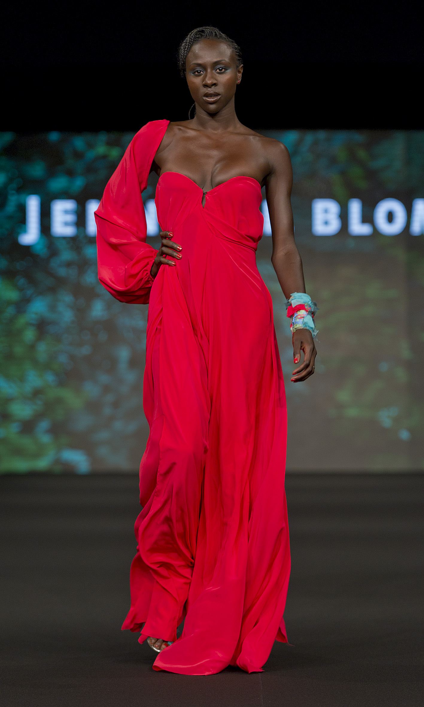 Jennifer Blom 2012 ˹¸ĦͼƬ