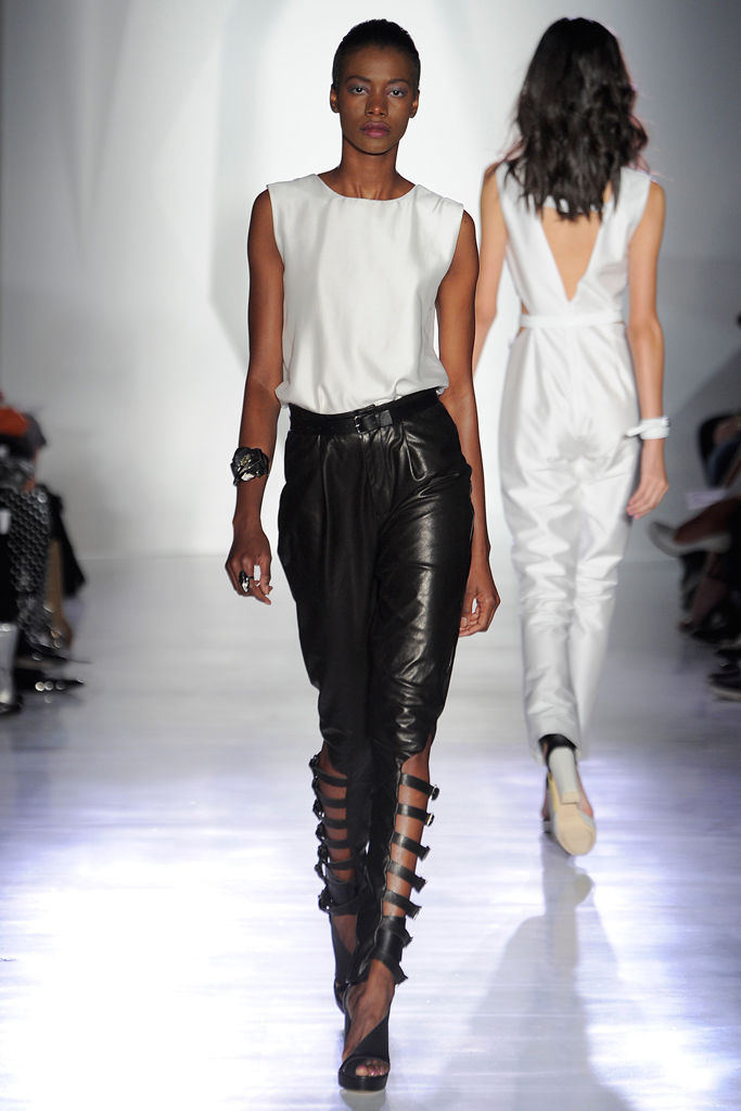 Mandy Coon 2012春夏秀场