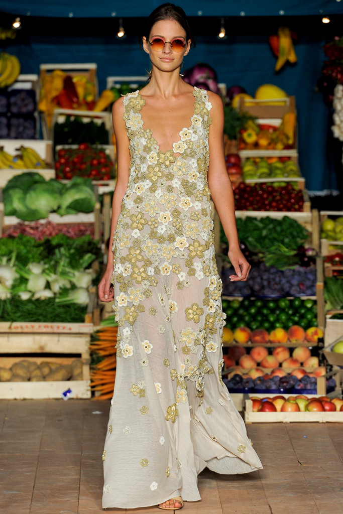 Moschino Cheap And Chic 2012春夏秀场