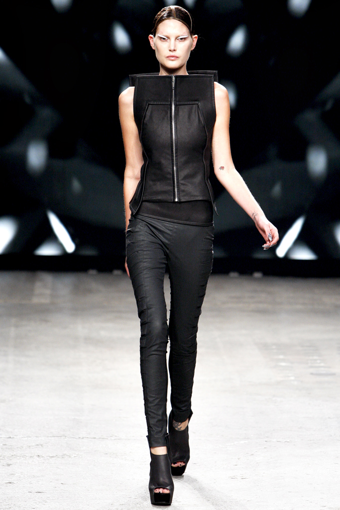 Gareth Pugh 2012春夏秀场