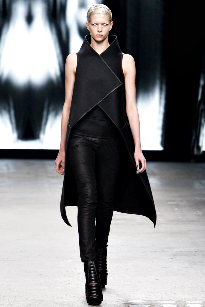 Gareth Pugh 2012春夏秀场