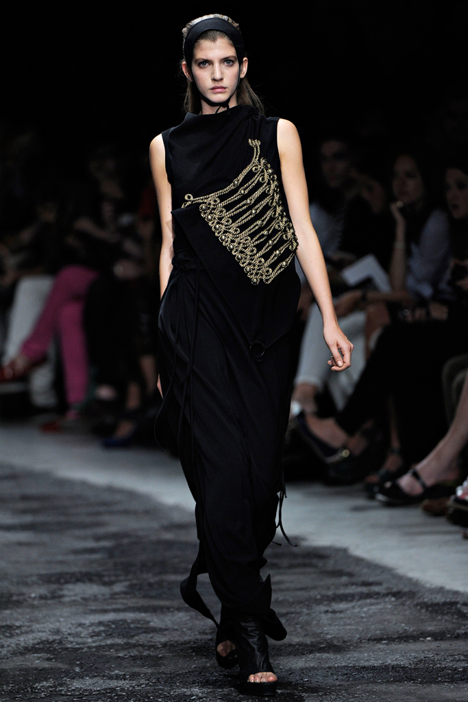 A.F. Vandevorst 2012�����㳡����ͼƬ