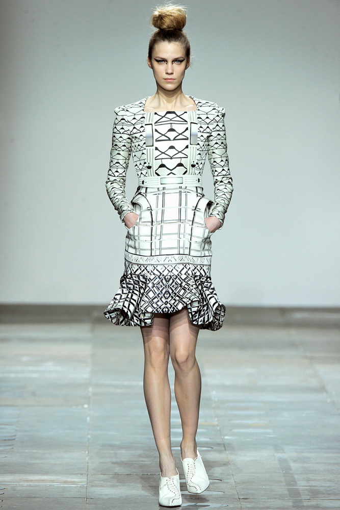 Mary Katrantzou 2012�ﶬ���¸���ͼƬ
