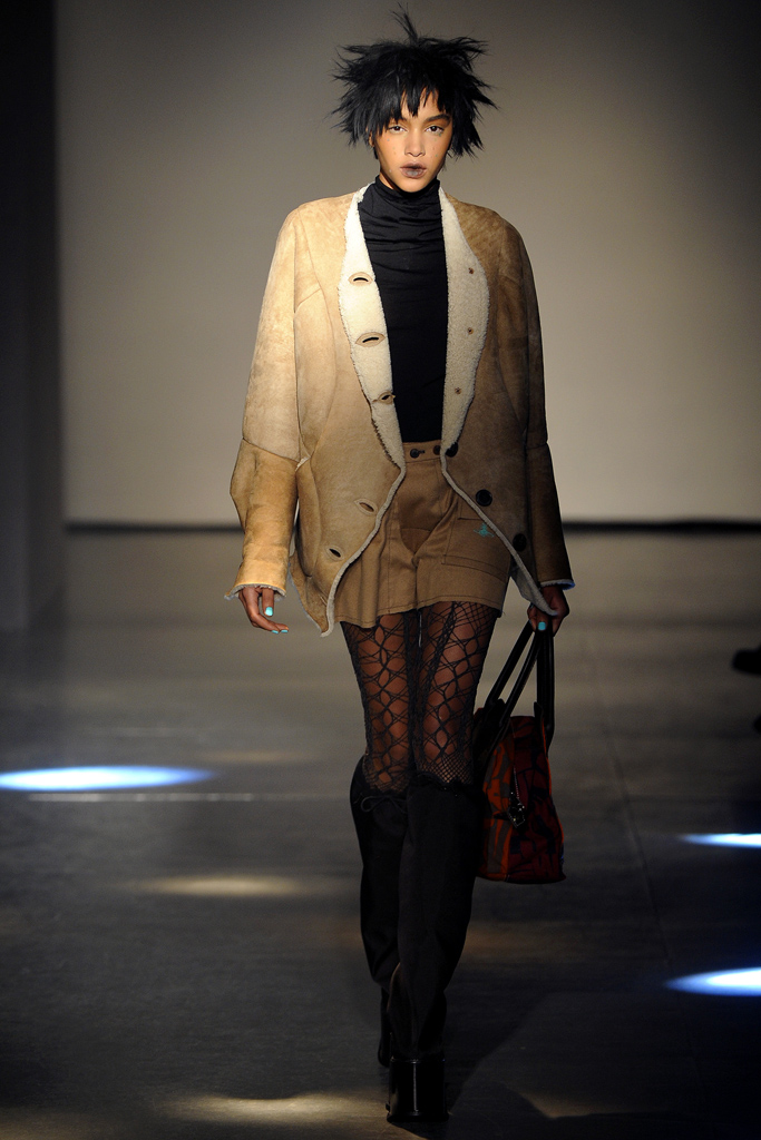 Vivienne Westwood 2012�ﶬϵ�и���ͼƬ