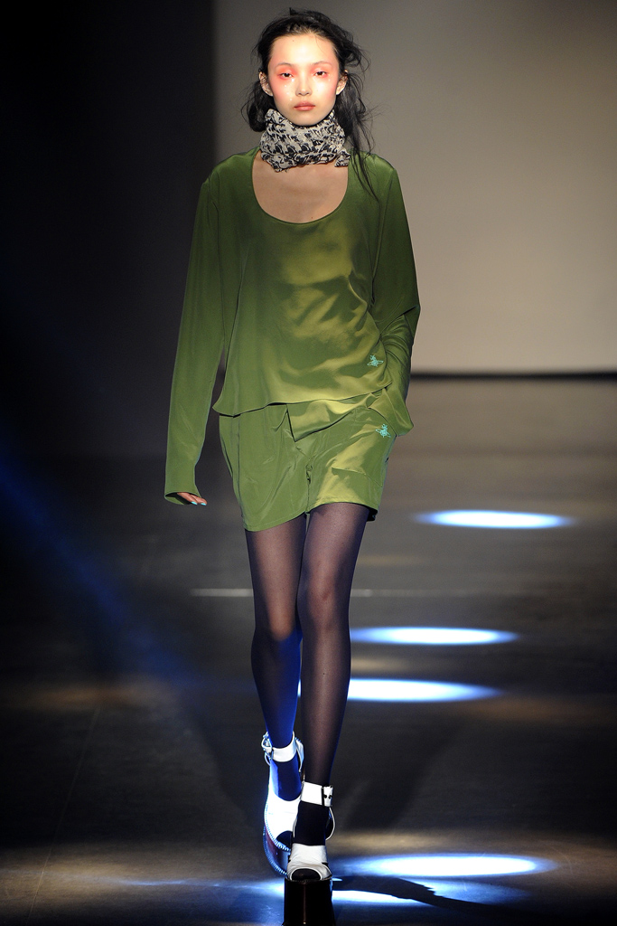 Vivienne Westwood 2012�ﶬϵ�и���ͼƬ