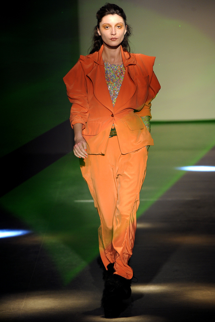 Vivienne Westwood 2012�ﶬϵ�и���ͼƬ