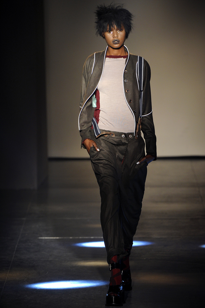 Vivienne Westwood 2012�ﶬϵ�и���ͼƬ