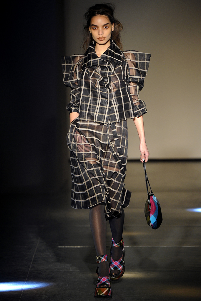 Vivienne Westwood 2012�ﶬϵ�и���ͼƬ