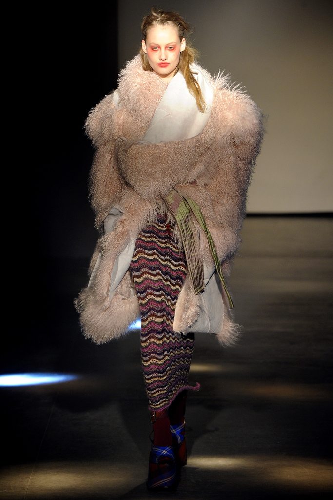 Vivienne Westwood 2012�ﶬϵ�и���ͼƬ