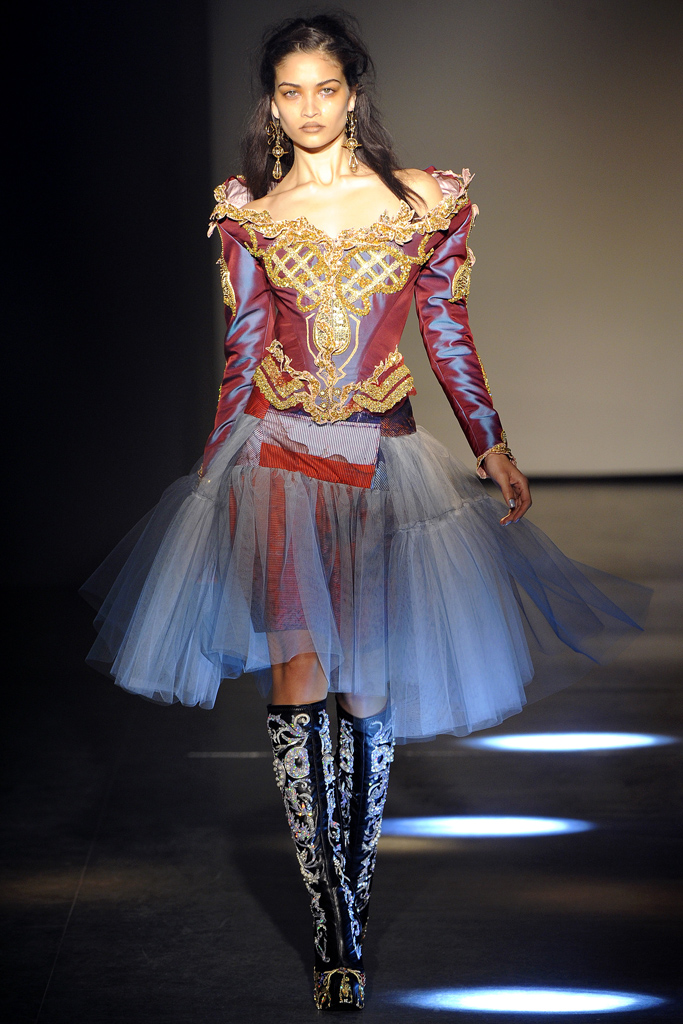 Vivienne Westwood 2012�ﶬϵ�и���ͼƬ