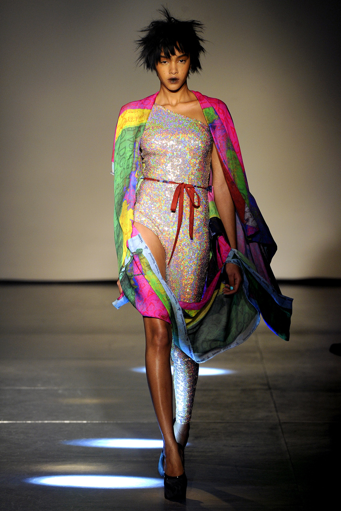 Vivienne Westwood 2012�ﶬϵ�и���ͼƬ