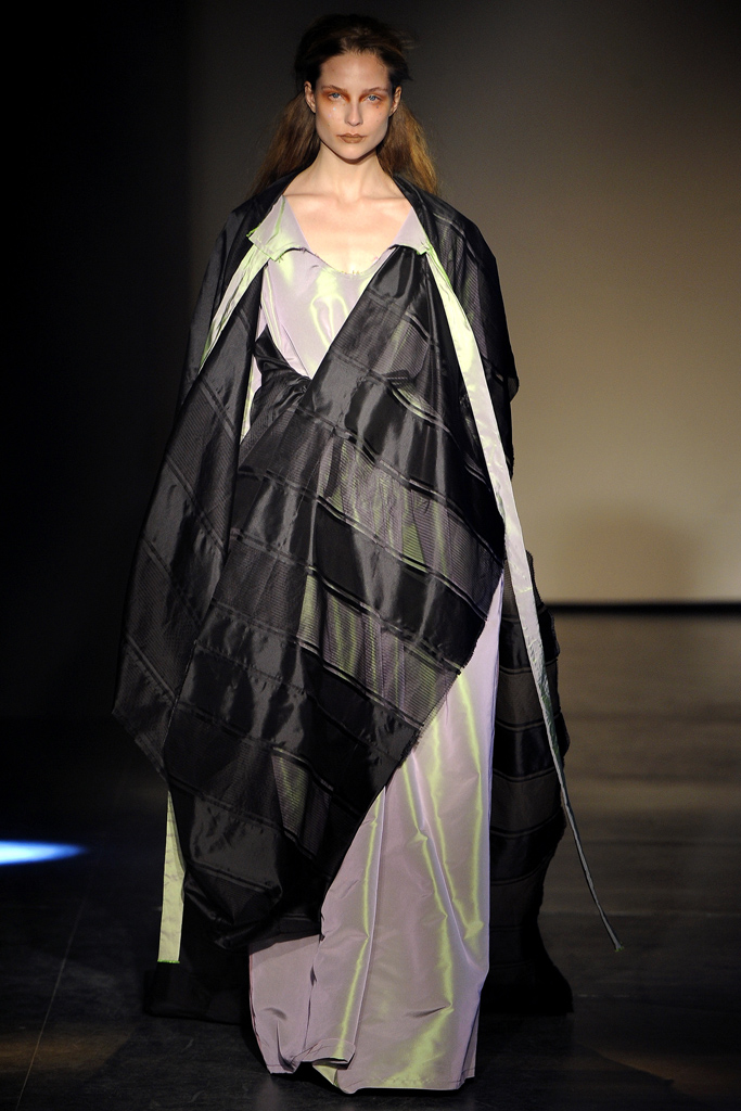 Vivienne Westwood 2012�ﶬϵ�и���ͼƬ