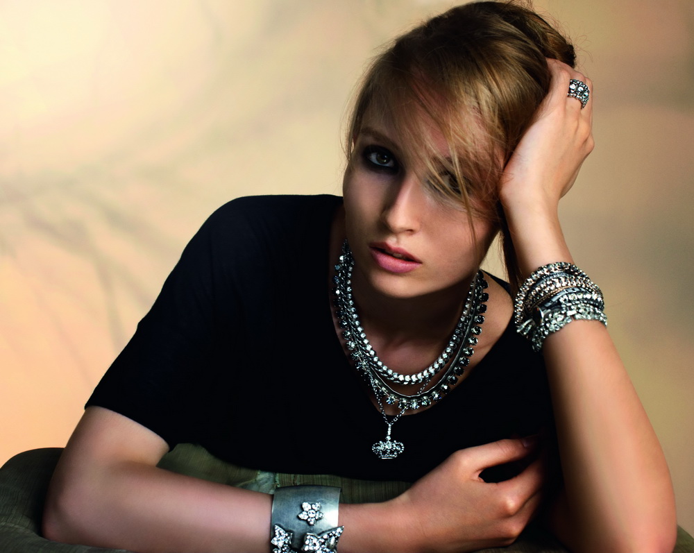 HELENA CHRISTENSEN �ٵ�ʩ�������� ʩ�ղ�2012 ����ϵ�� ����ͼƬ