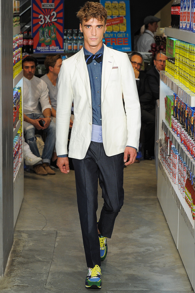 Moschino 13������װ����ͼƬ