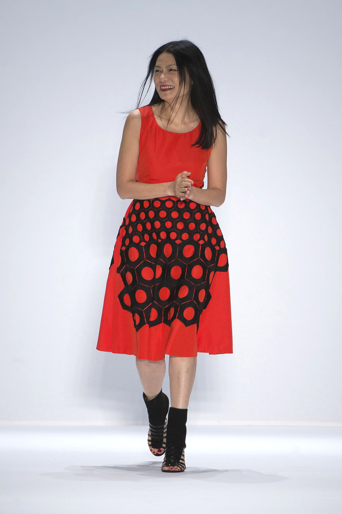 Vivienne Tam 2013�����㳡����ͼƬ