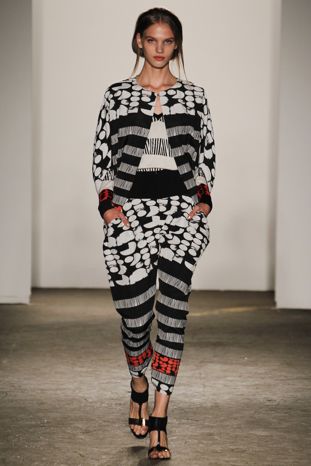 Zero + Maria Cornejo 2013�����㳡����ͼƬ