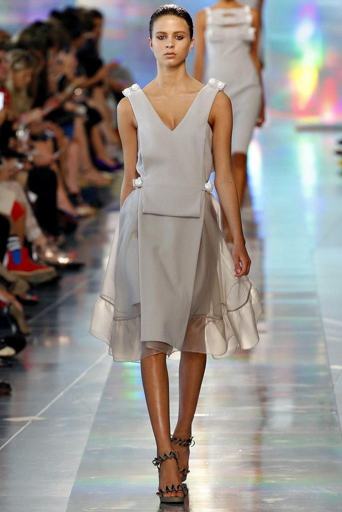 Christopher Kane 2013�����㳡����ͼƬ