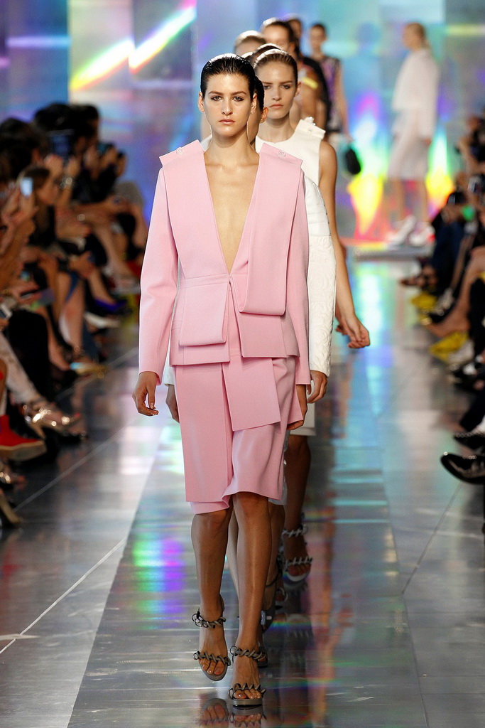 Christopher Kane 2013�����㳡����ͼƬ