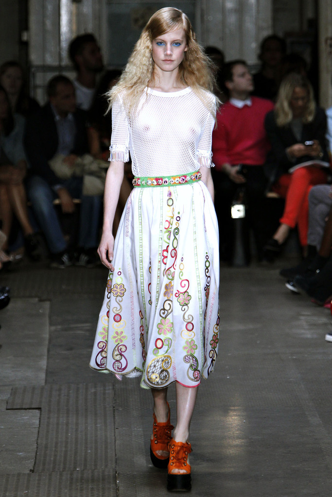 Moschino Cheap And Chic 2013�����㳡����ͼƬ