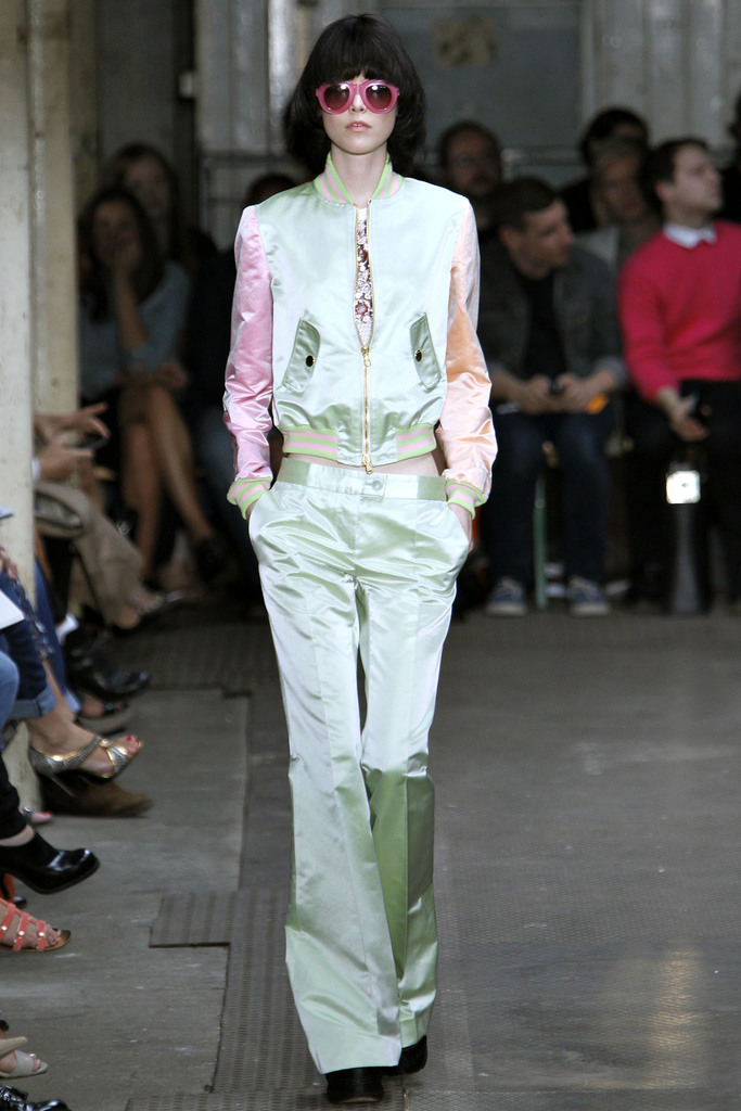 Moschino Cheap And Chic 2013�����㳡����ͼƬ