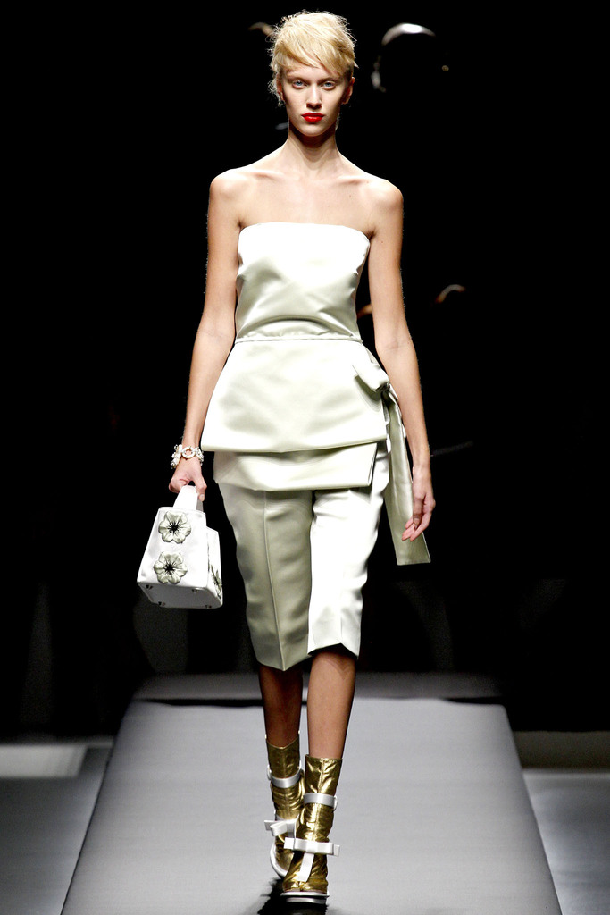 Prada 2013�����㳡����ͼƬ